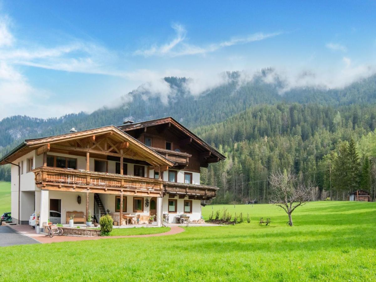 Apartment In Saalfelden Am Steinernen Meer Luaran gambar